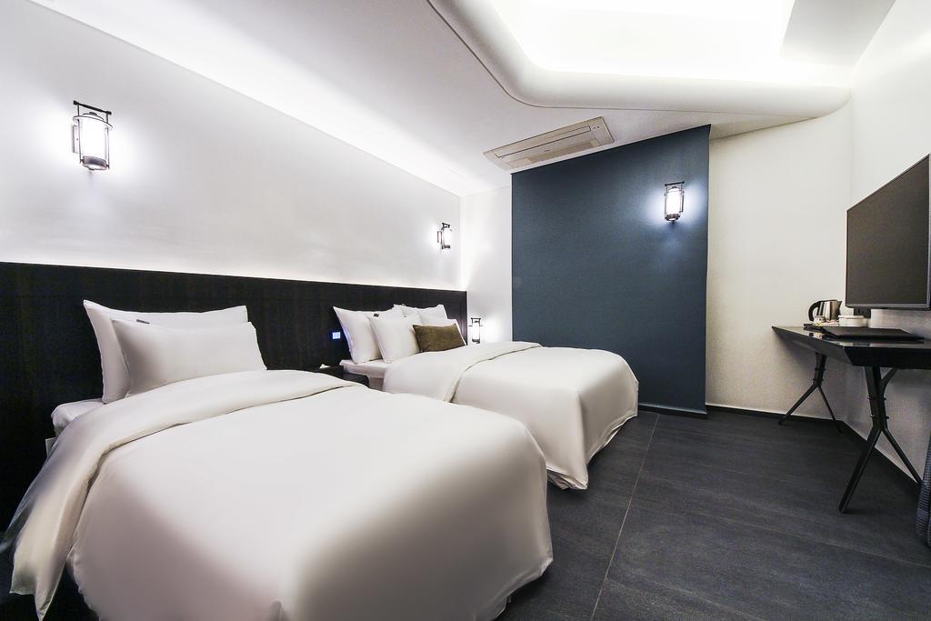 โรงแรมจีเอ็มเอส โซล ภายนอก รูปภาพ
